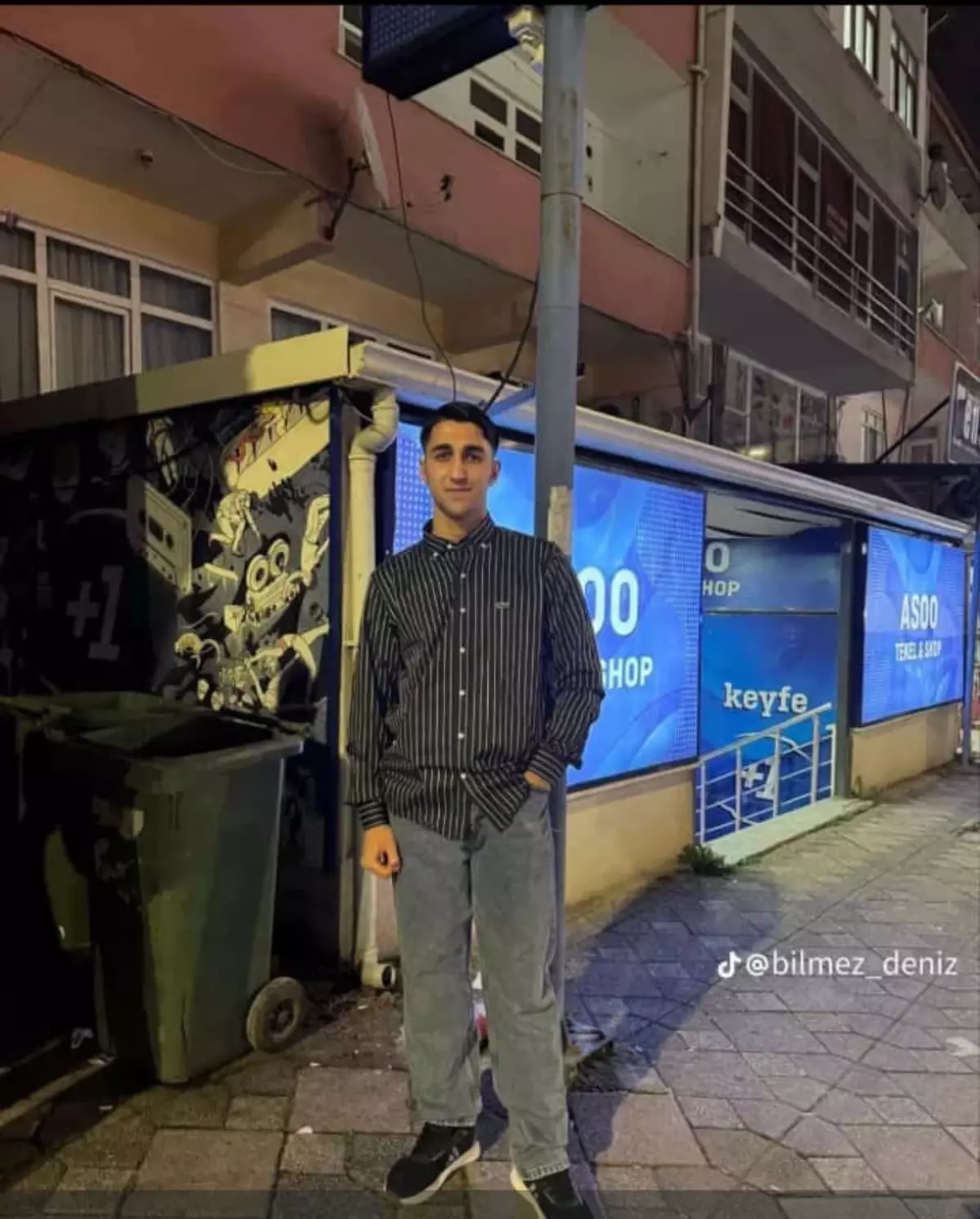 Kocaeli\'de Bıçaklı Kavga: Bir Genç Hayatını Kaybetti