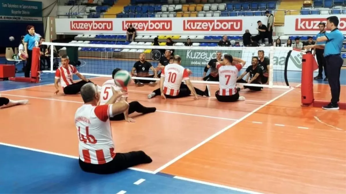 Oturarak Voleybol Süper Lig\'inde Büyükşehir Belediyespor rüzgârı