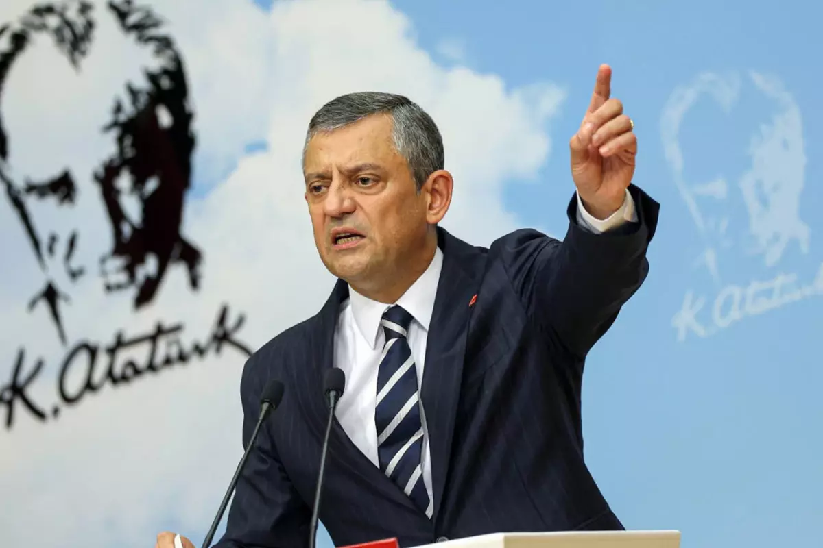 Özgür Özel\'den "mutlak butlan" çıkışı: Aha da teslim olursam ne olsun