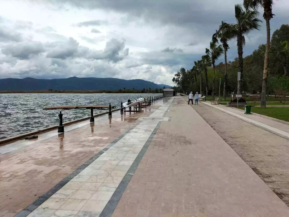 Köyceğiz\'de Sakin Gün