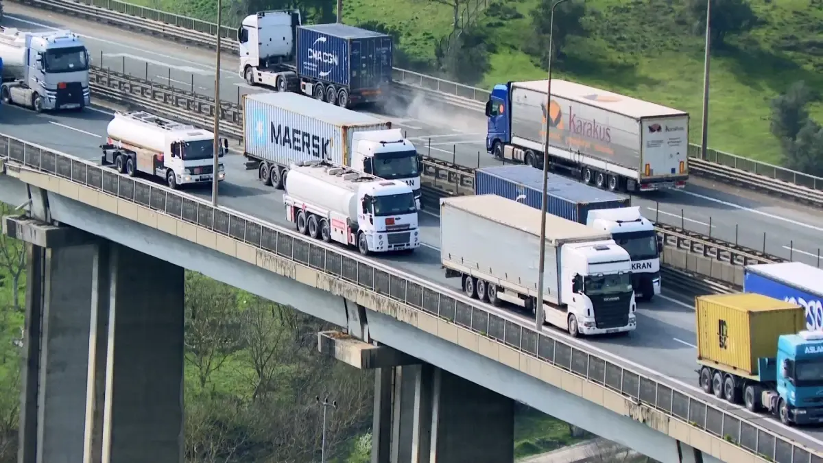 Kocaeli\'de TIR Kazası: 1 Yaralı