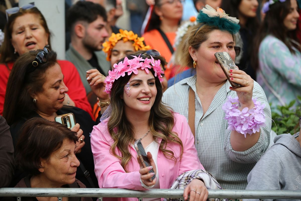 Adana\'da 14. Portakal Çiçeği Karnavalı Coşkusu