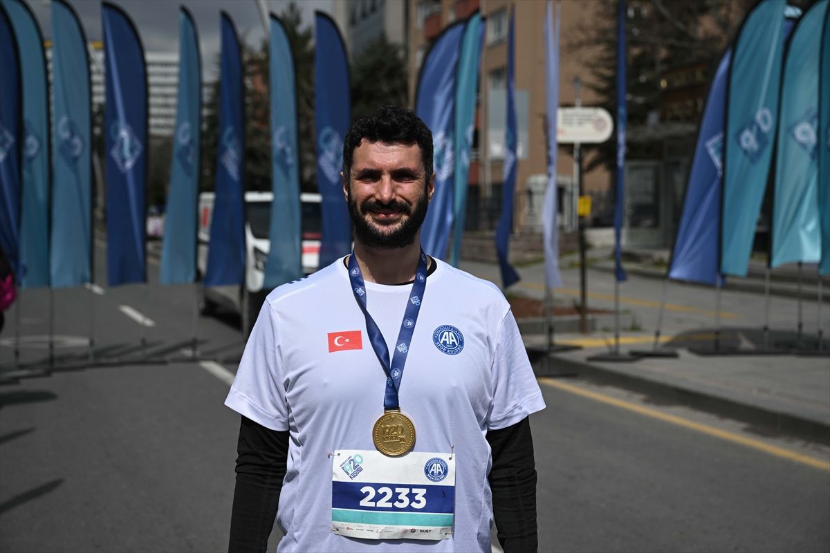 106. Yıl Koşusunda Sürpriz Evlilik Teklifleri