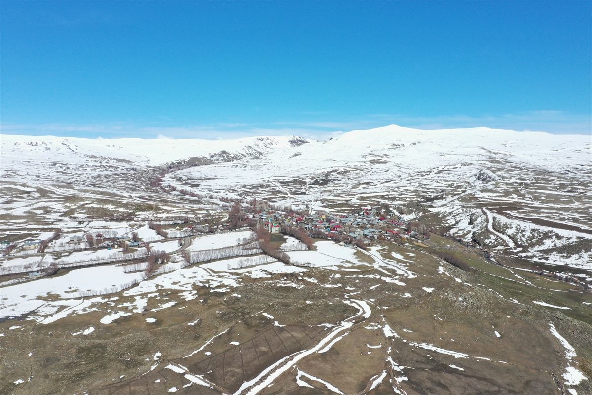 Ağrı ve Kars\'ta Kar Manzaraları