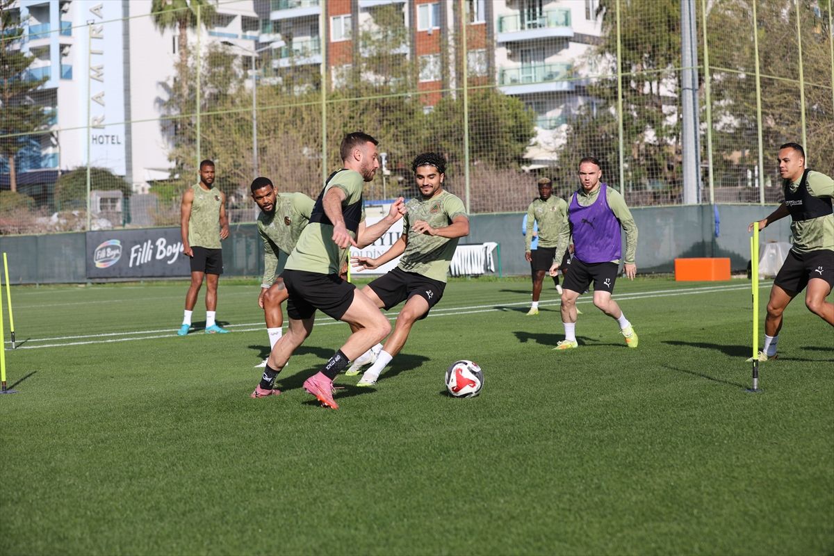 Corendon Alanyaspor Trabzonspor\'a Hazırlanıyor