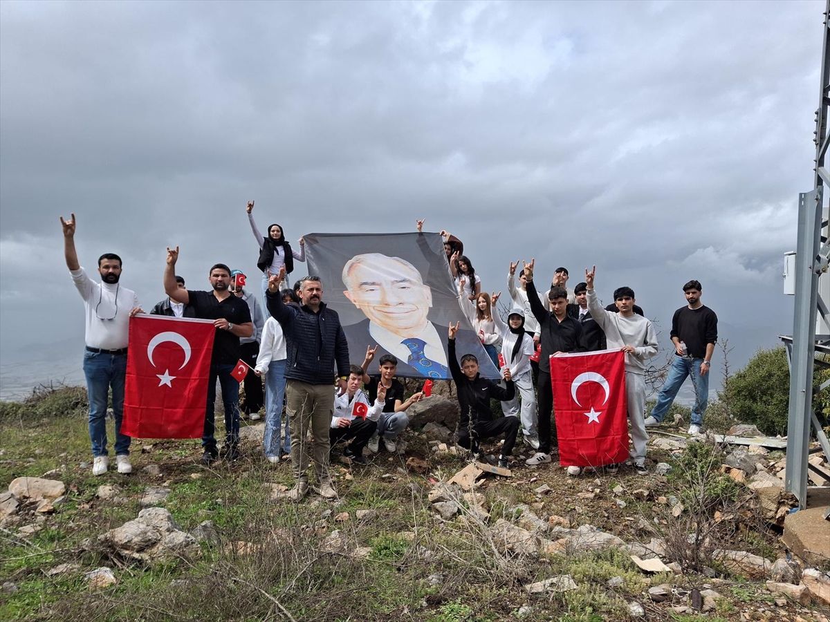 Türkeş Anısına Yürüyüş Düzenlendi