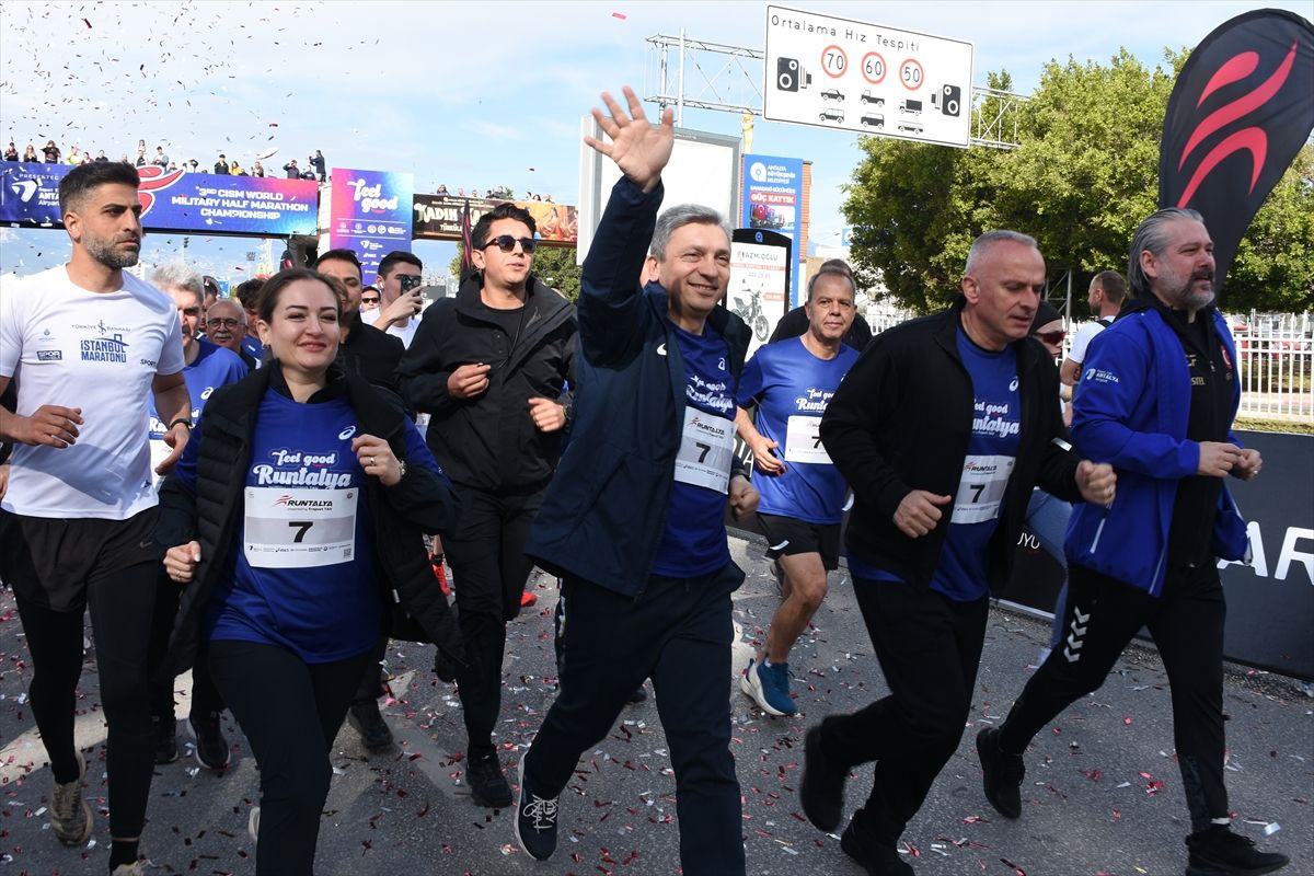 Uluslararası Runtalya Maratonu Başladı
