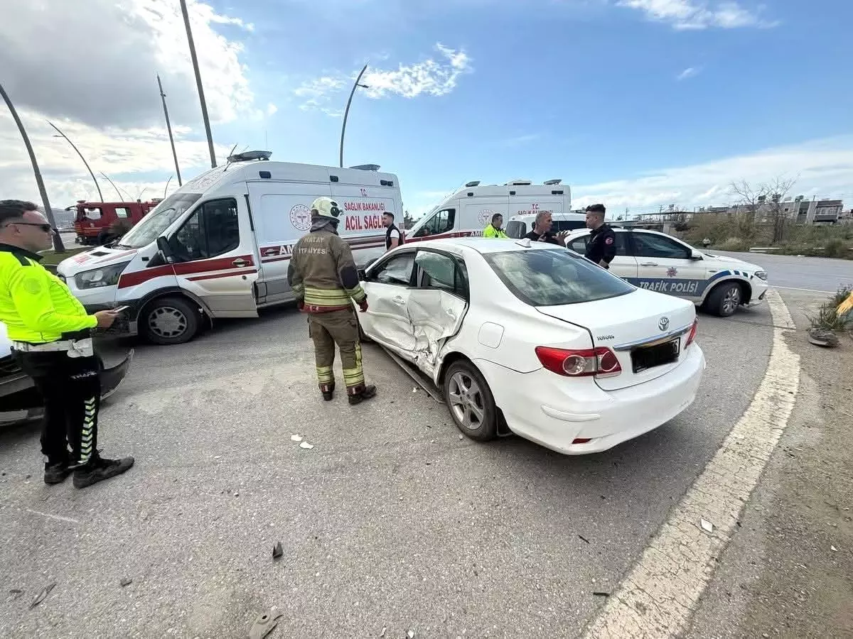 Hatay\'da Trafik Kazası: 1 Yaralı