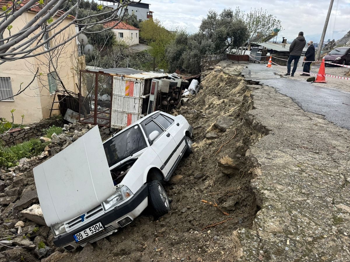 Söke\'de Yağış Sonrası Hasar