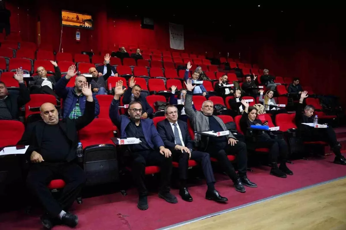 Ayvalık Belediyesi\'nin 2025 Yılı Faaliyet Raporu oy birliğiyle kabul edildi