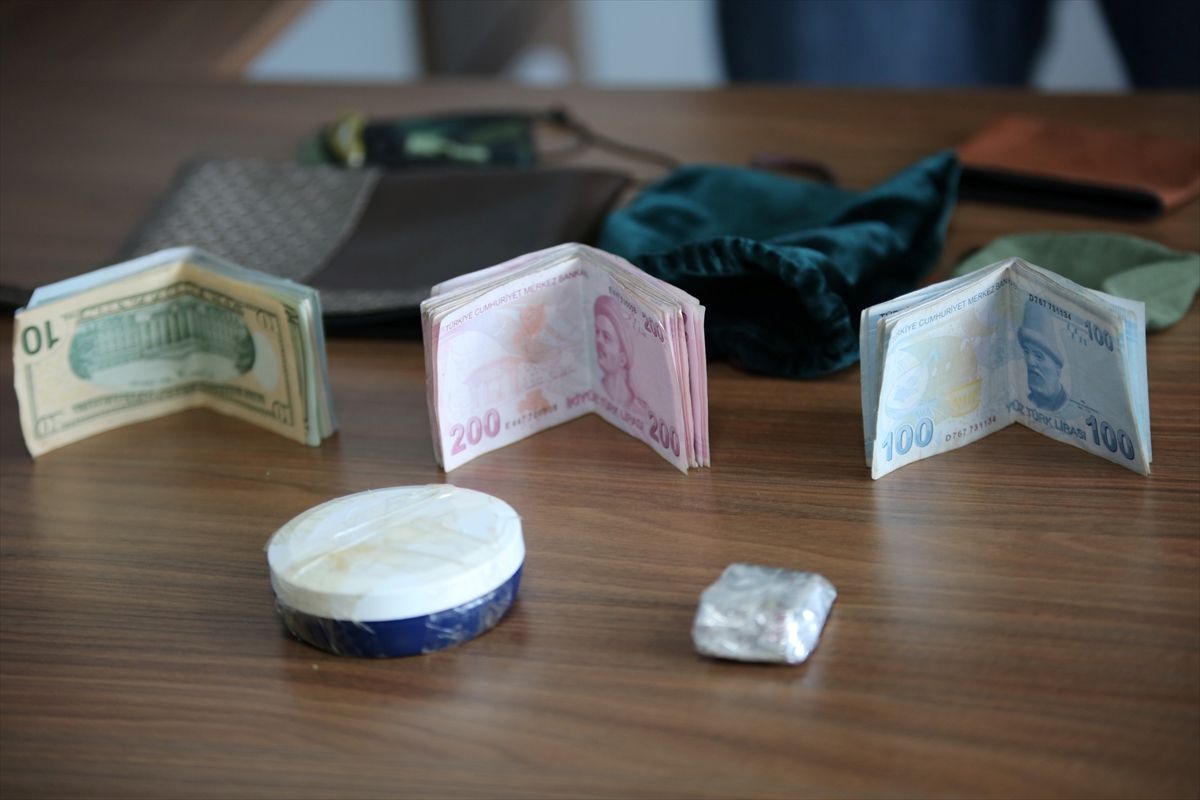 Batman\'da Unutulan Çanta Sahibine Ulaşdı