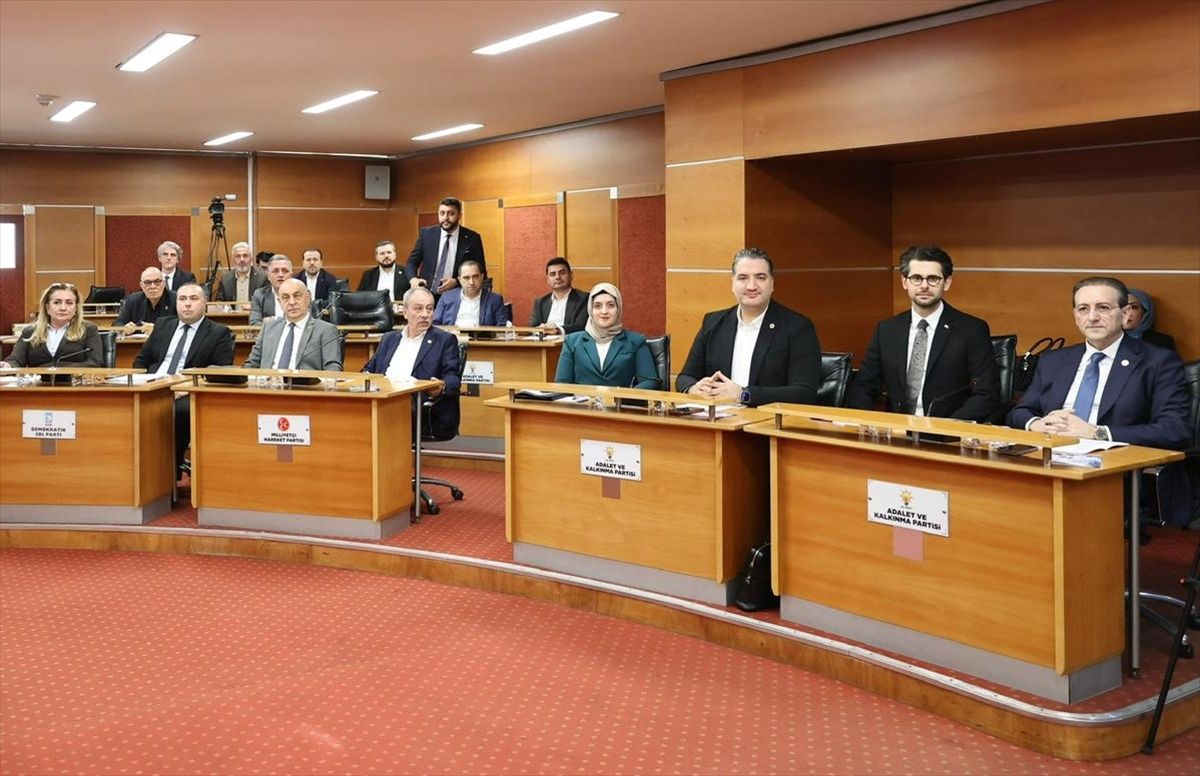 Bayrampaşa\'da Yeni Meclis Başkan Vekilleri Seçildi