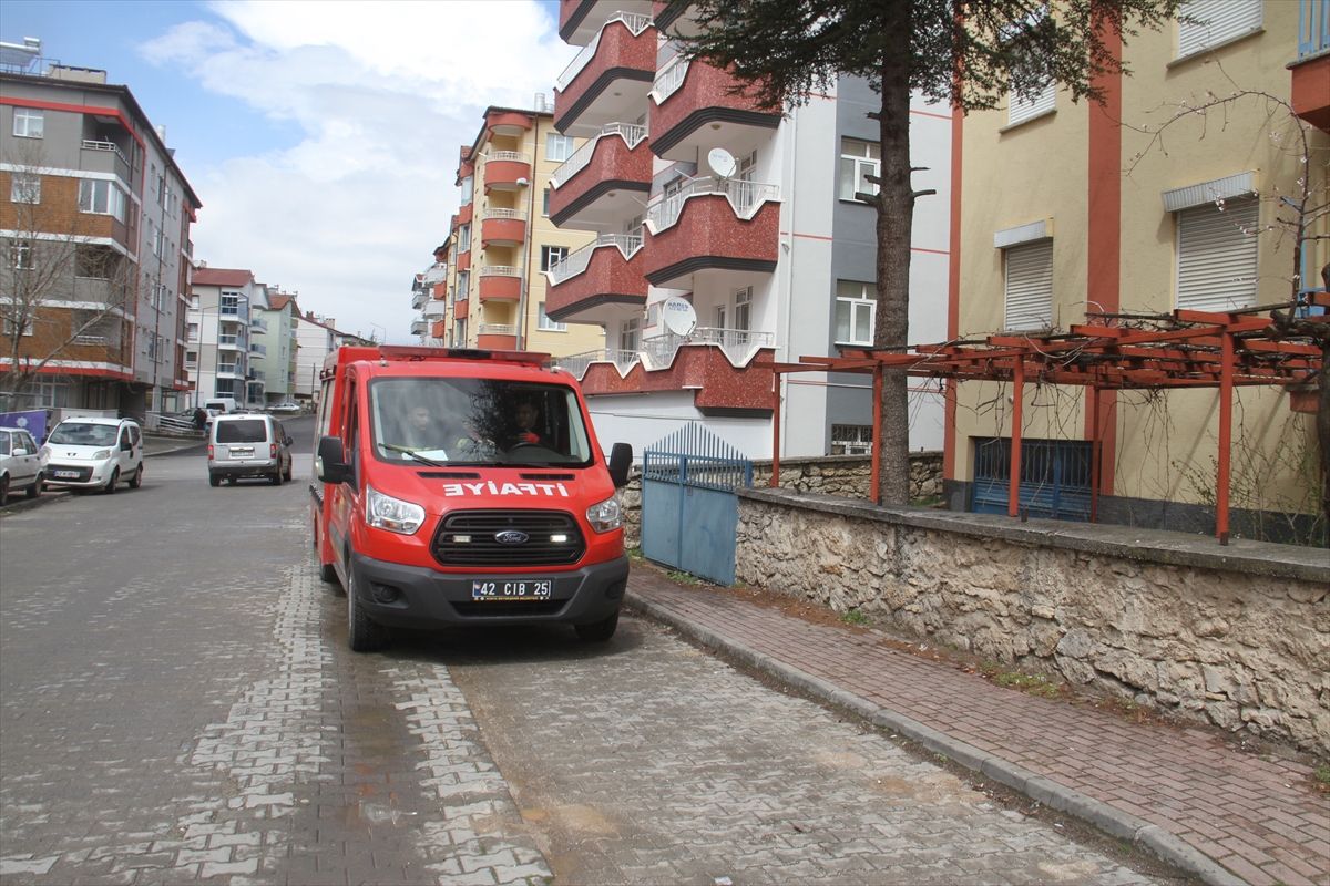 Mahsur Kedi Kurtarıldı