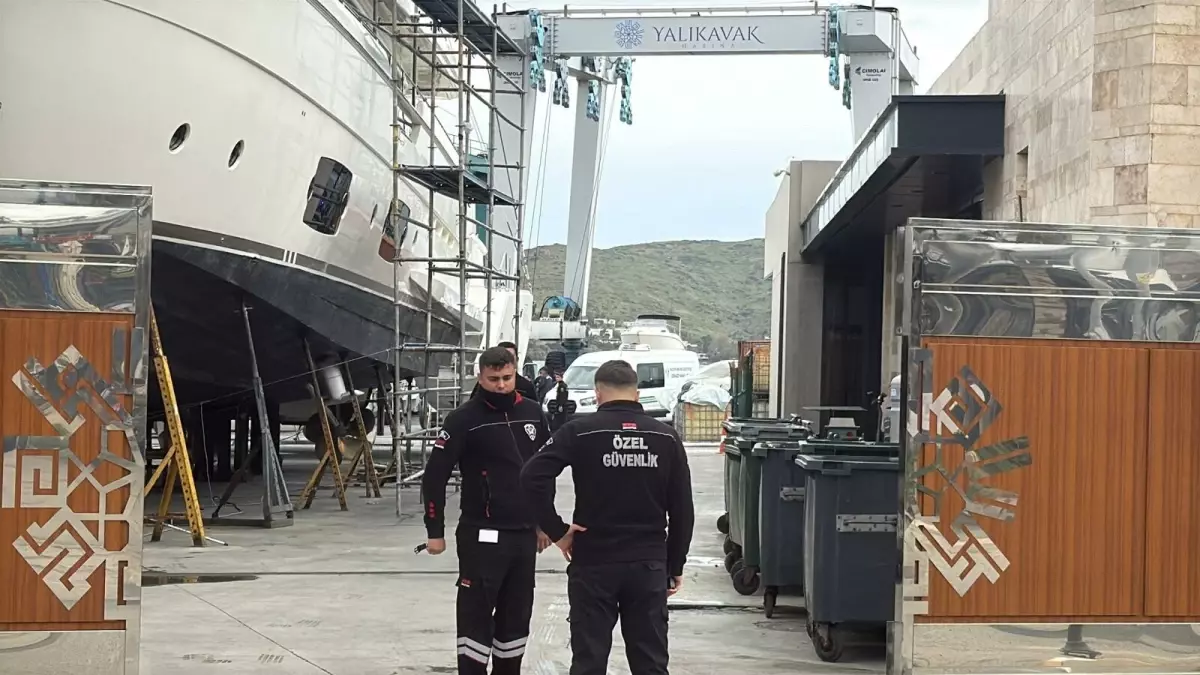 Bodrum\'da Göçmen Botu Battı