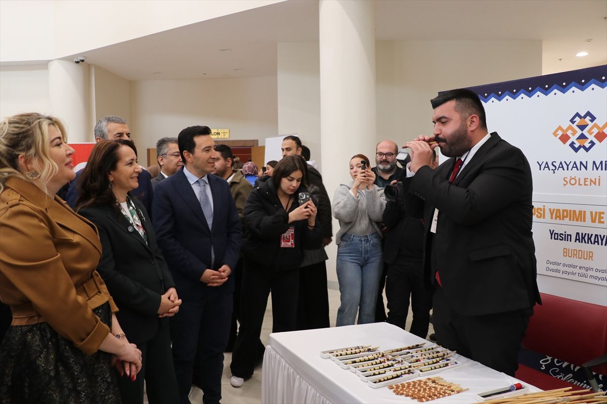 Burdur\'da Yaşayan Miras Şöleni Başladı