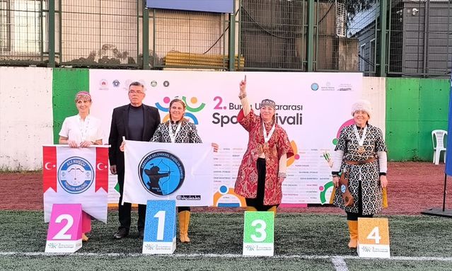 Bursa’da Geleneksel Okçuluk Yarışması