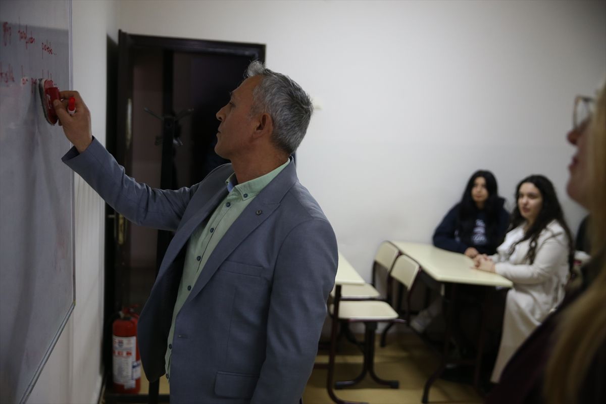 Temizlik Görevlisinden Öğrenciye Dönüşüm