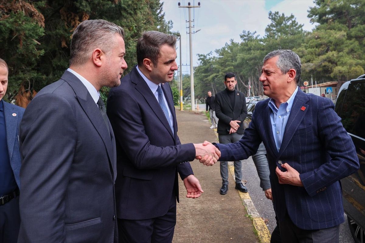 Özgür Özel Cezaevi Ziyareti