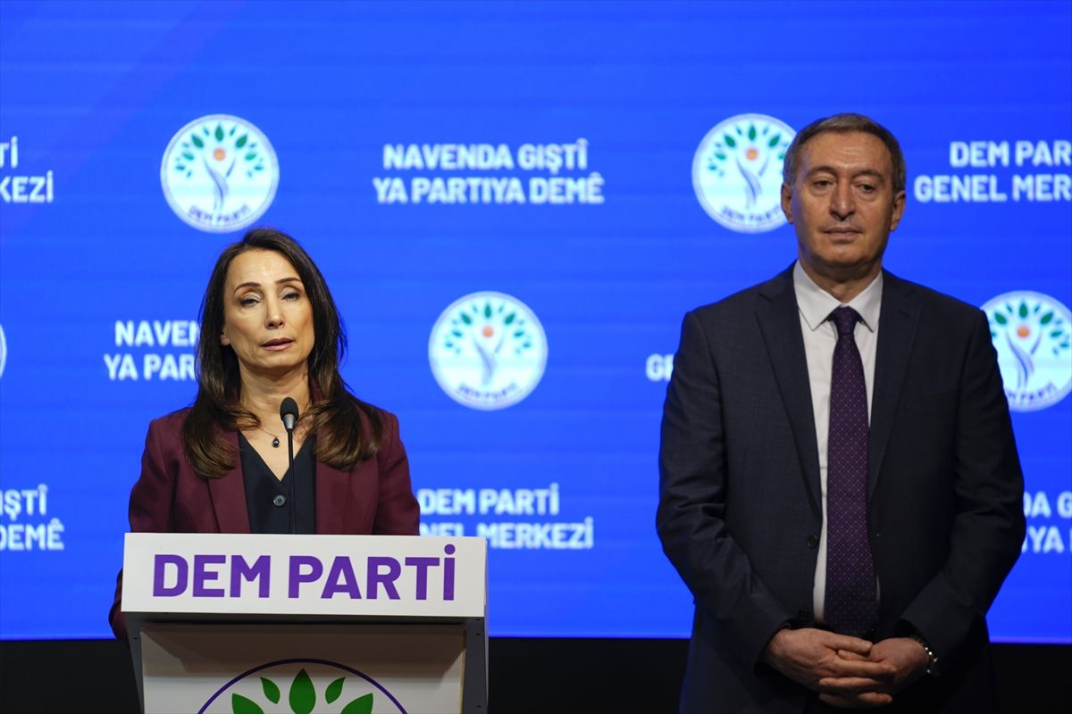 Özgür Özel\'den Ara Seçim Çağrısı