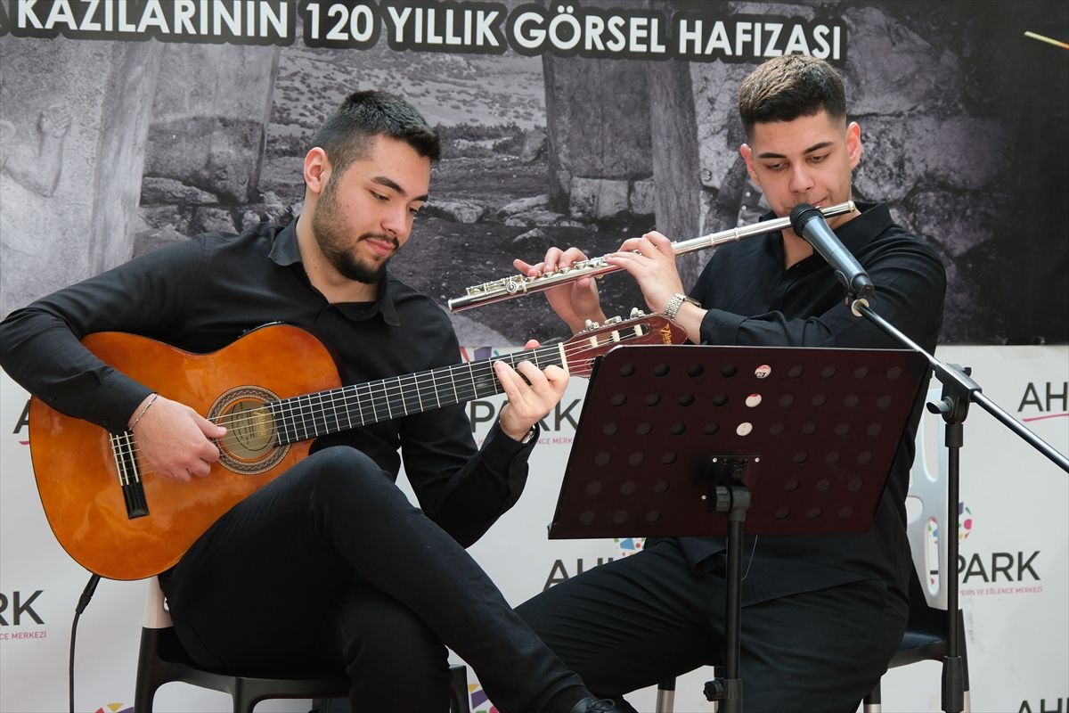 Hattuşa\'nın 40. Yılı İçin Fotoğraf Sergisi