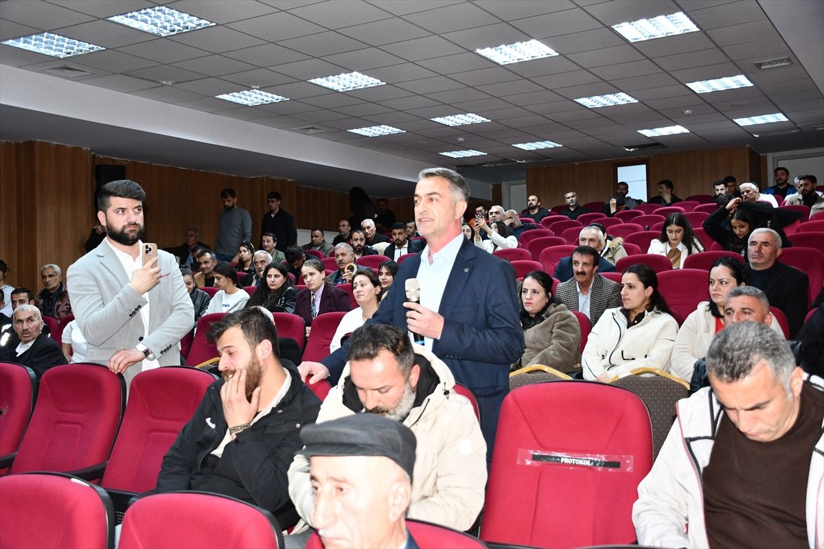 Başkan Demir, Çukurca\'da Halkla Buluştu