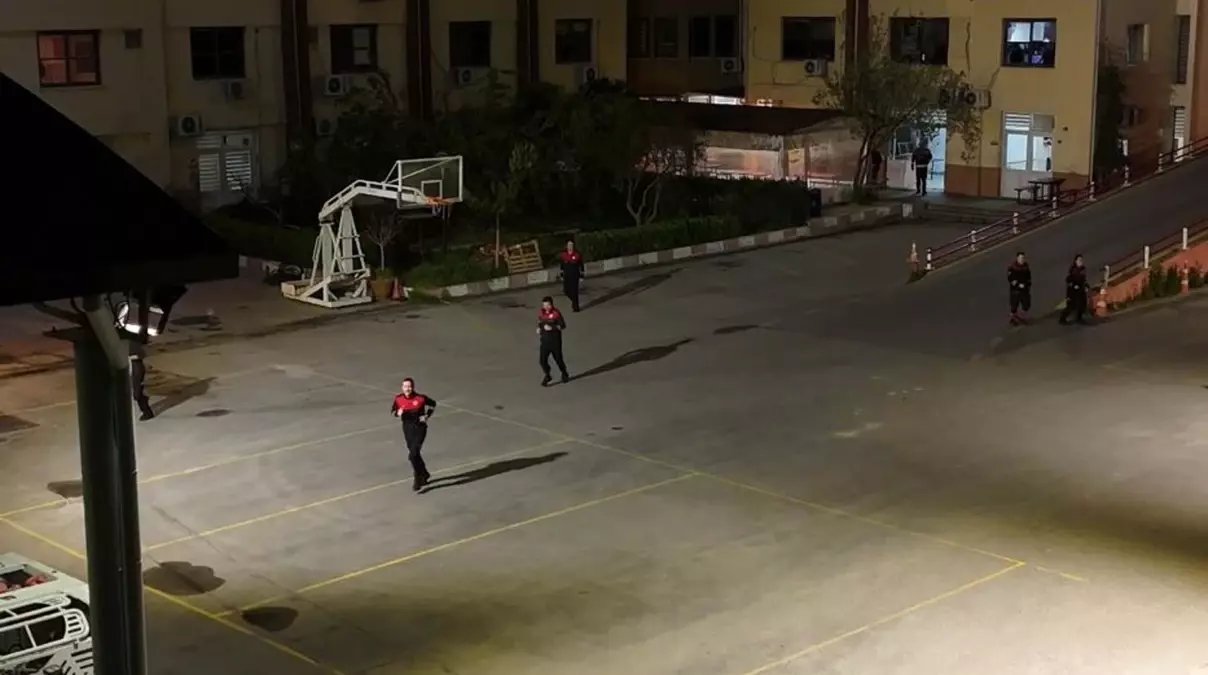 İzmir İtfaiyesi Maçta Yangın İhbarı Aldı