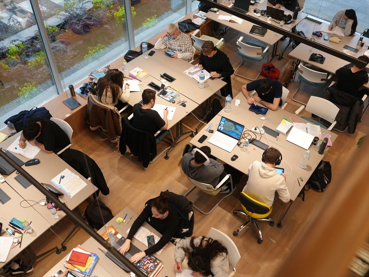 Düzce\'de Yeni Kütüphaneler Öğrencilerin Hizmetinde