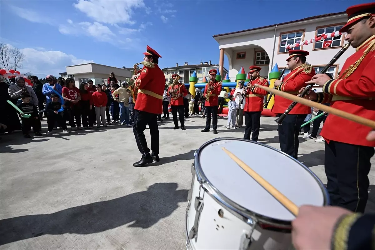 Düzce\'de Otizm Farkındalık Günü Etkinliği