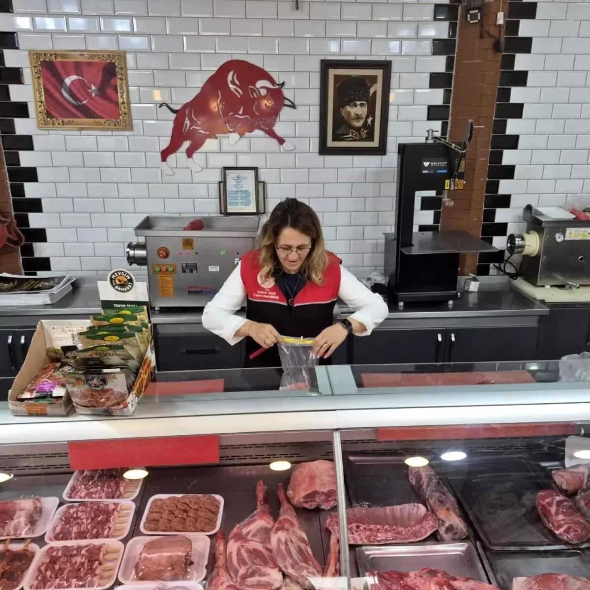 Edremit\'te Gıda Denetimleri Devam Ediyor