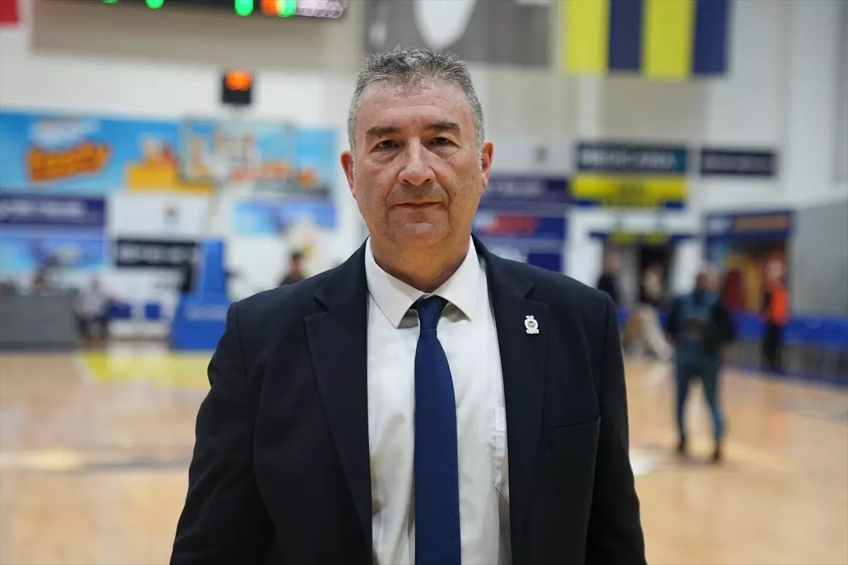 Fenerbahçe, Galatasaray\'ı 77-75 yenerek seride önde!