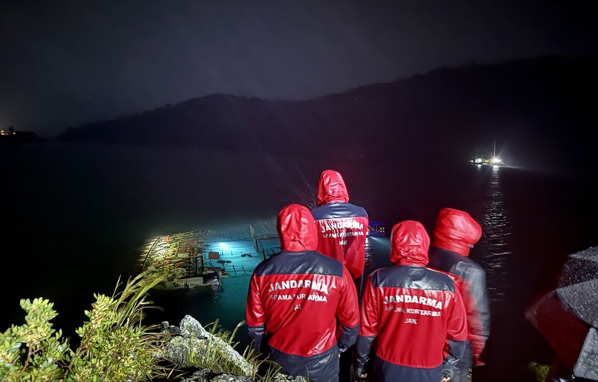 Fethiye\'de tekne faciası: 1 ölü, 6 kurtarıldı