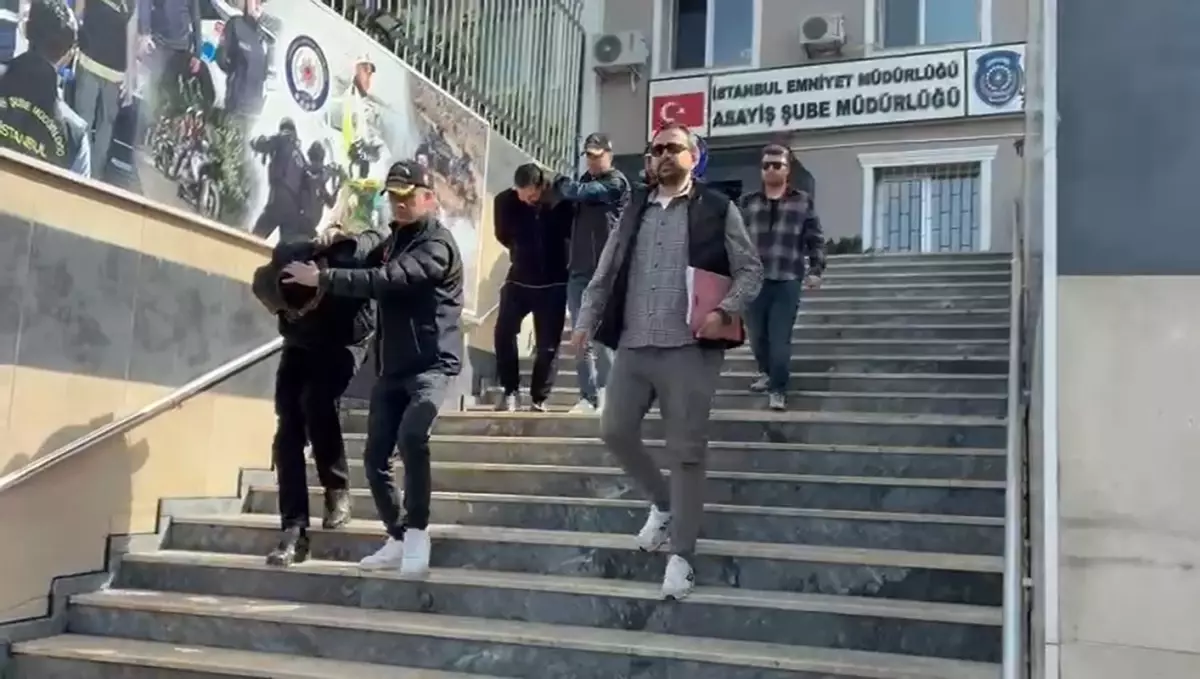 Finans Danışmanı 4,5 Milyon Dolarlık Dolandırıcılıkla Yakalandı