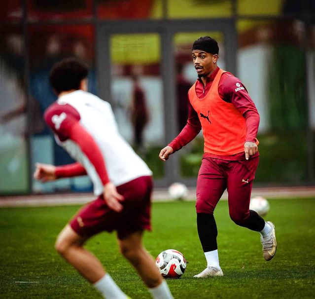 Galatasaray, Trabzonspor Maçına Hazırlanıyor