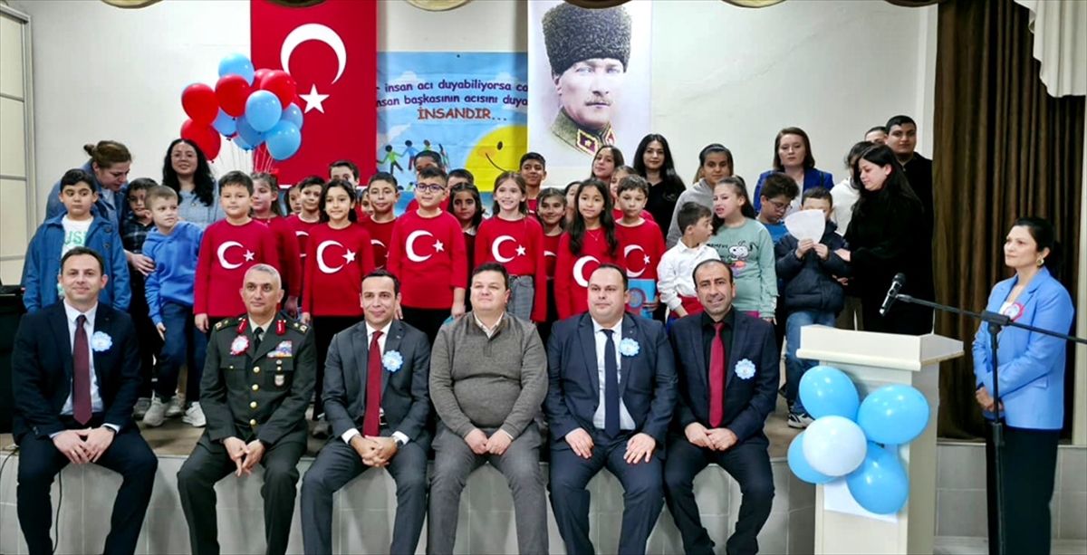 Gelibolu\'da Otizm Farkındalık Günü Kutlandı