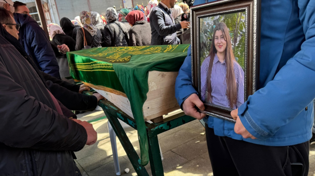 Giresun’da acı veda: Tuana Torun son yolculuğuna uğurlandı