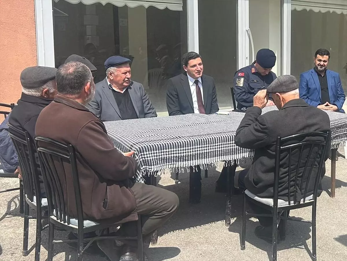 Kaymakam Akar, Garipçe Mahallesi\'ni Ziyaret Etti