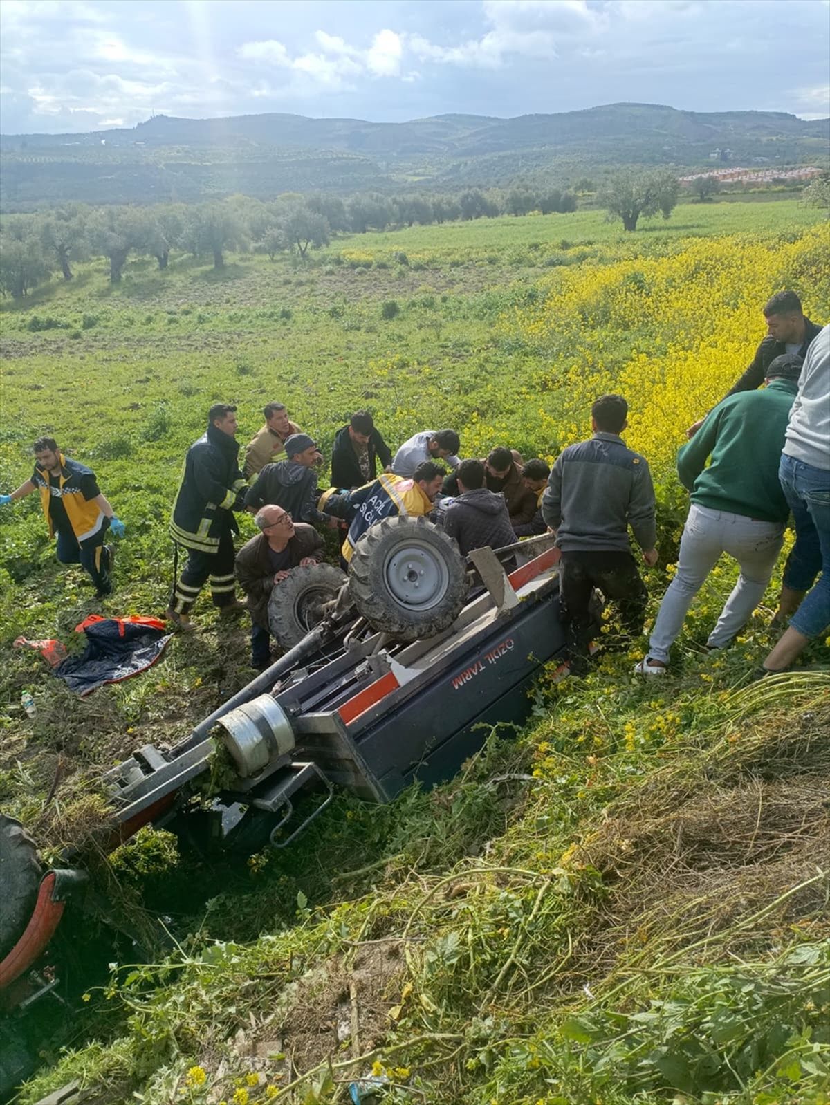 Tarım Aracı Devrildi: Sürücü Hayatını Kaybetti