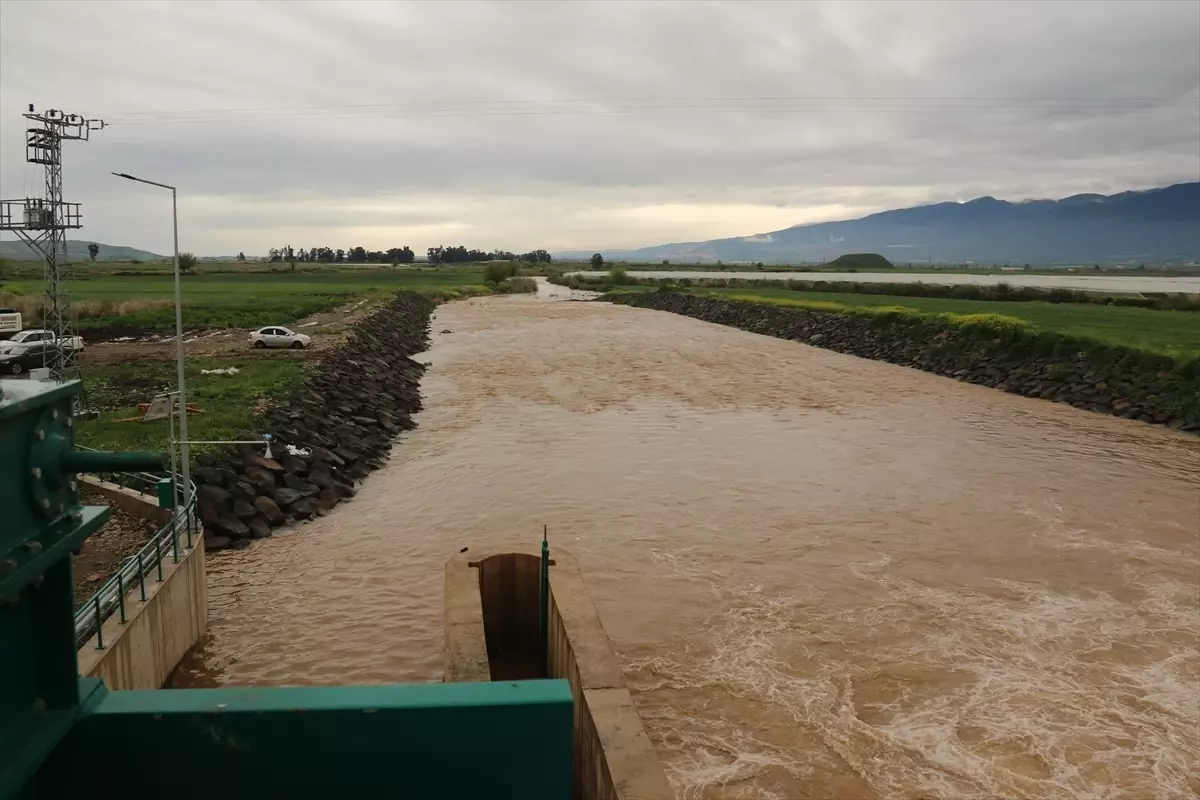 Hatay\'da Karasu Regülatörü ve Derivasyon Kanalı hizmete alındı