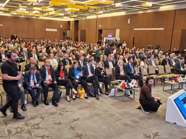 Hatay’da deprem sonrası ekonomik toparlanma paneli düzenlendi