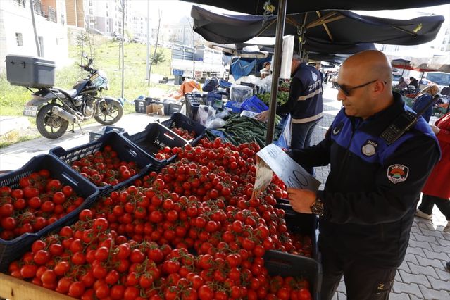 İlkadım Belediyesi’nden Pazar Denetimleri