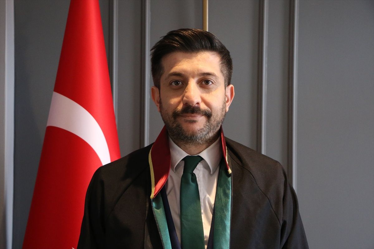 Hayali Gerçeğe Dönüştüren Avukat