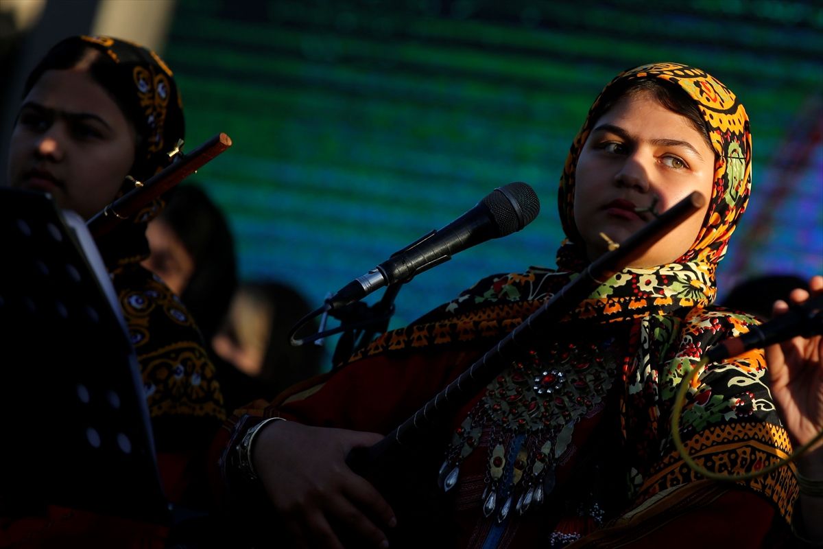 Minab\'daki Öğrenciler Unutulmadı