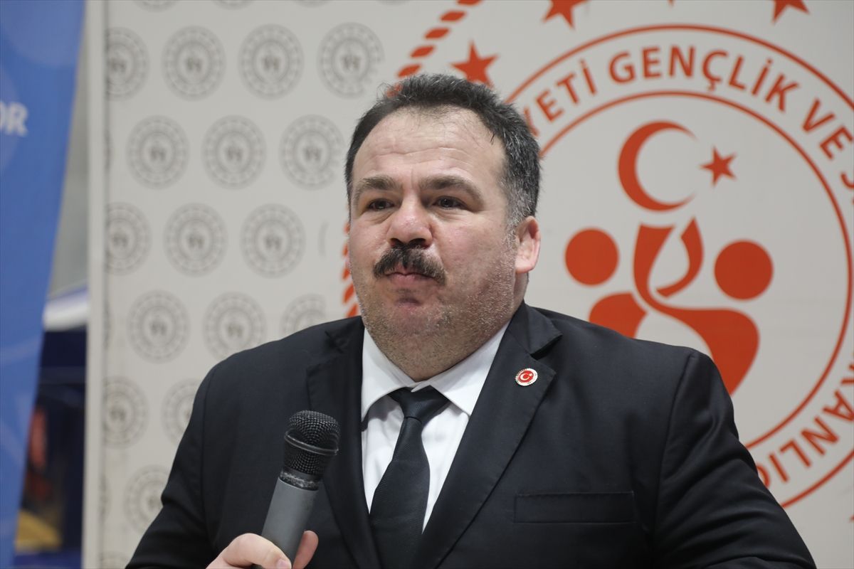 İşitme Engelliler Masa Tenisi Şampiyonası Başladı