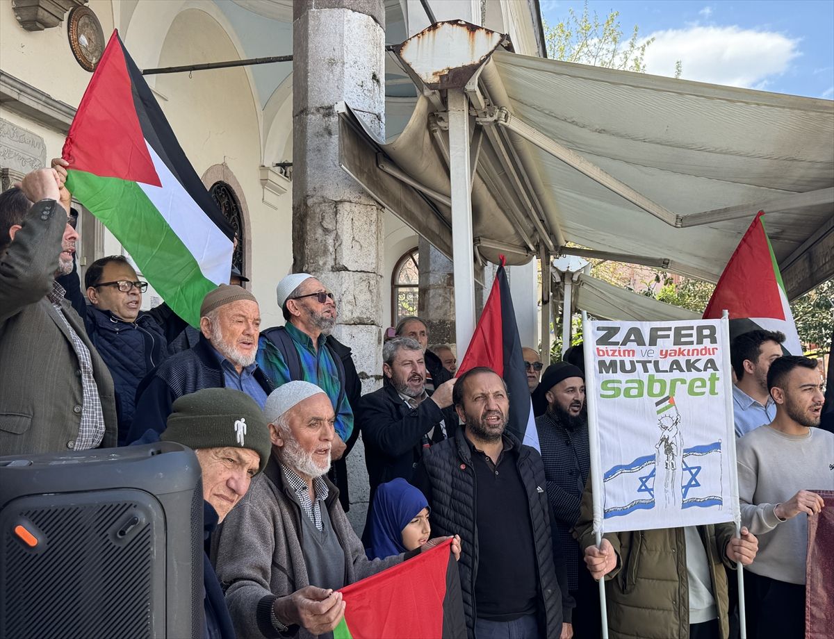 İzmir\'de Mescid-i Aksa İçin Protesto