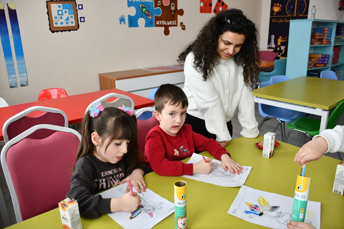 Kreş Öğrencileri Gençlik Merkezini Ziyaret Etti