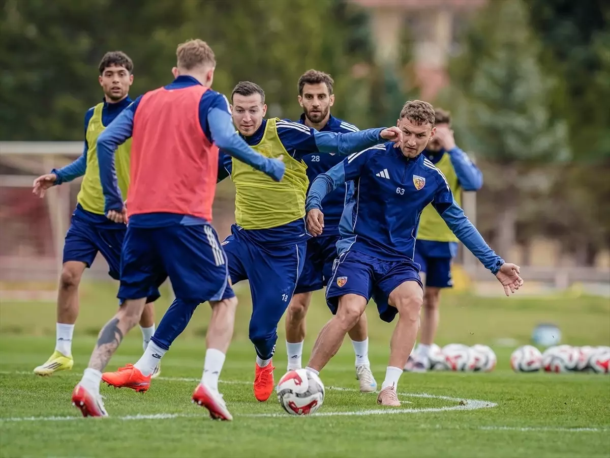 Kayserispor Kasımpaşa Maçına Hazırlanıyor