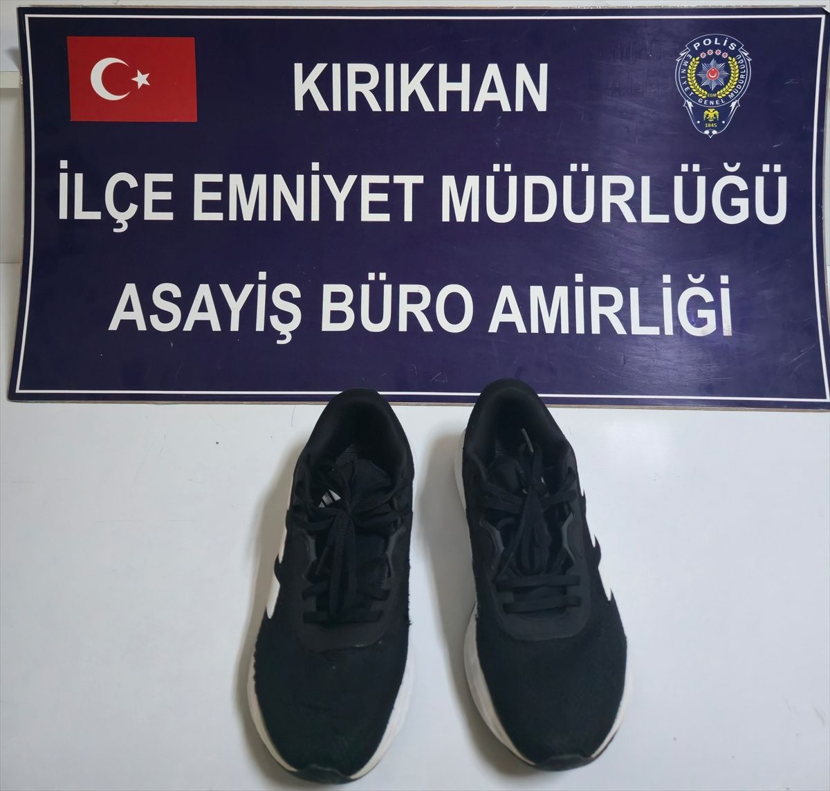 Hırsızlık Şüphelisi Tutuklandı