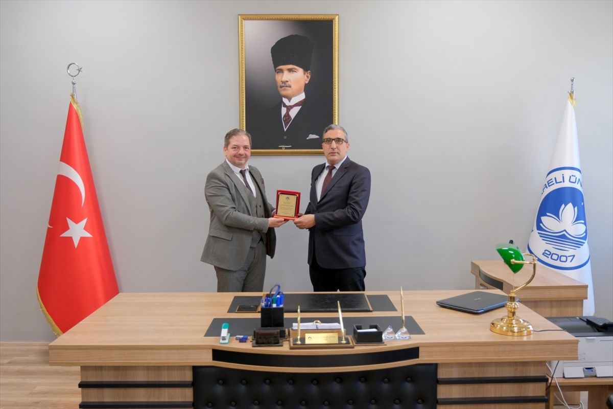 Kırklareli Üniversitesi\'nde Yeni Dekan Ataması