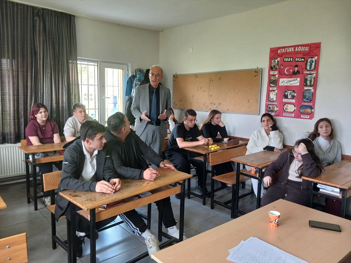 Akdemir Okul Ziyaretlerine Devam Ediyor