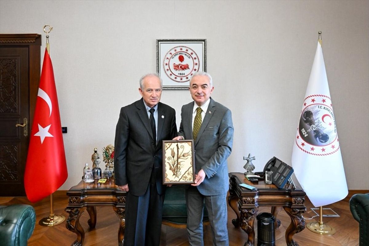 Vali Turan, Kanserle Savaş Derneği Başkanı Berkel\'i Ağırladı